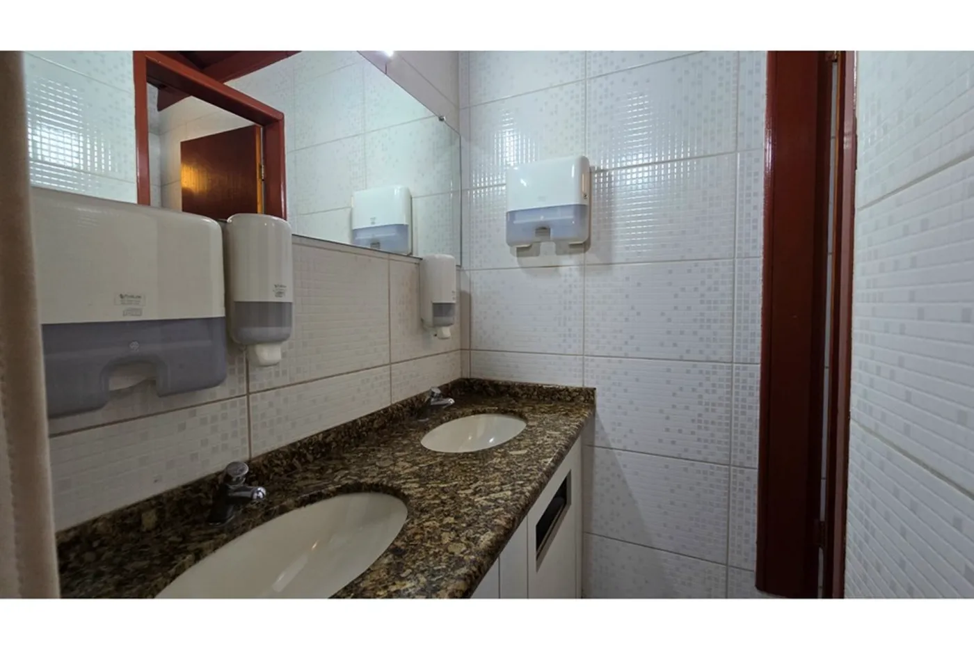CAP 267 Loja 590441066-34 - REMAX Dream On II Exclusividades