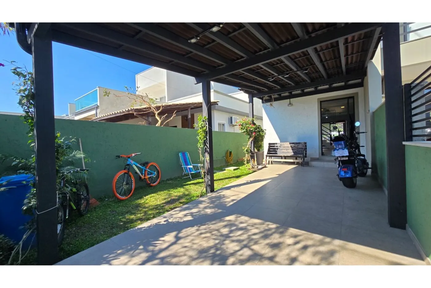 RVDC 800 590441066-32 - REMAX Dream On II Exclusividades