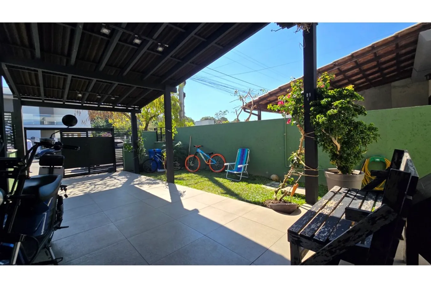 RVDC 800 590441066-32 - REMAX Dream On II Exclusividades