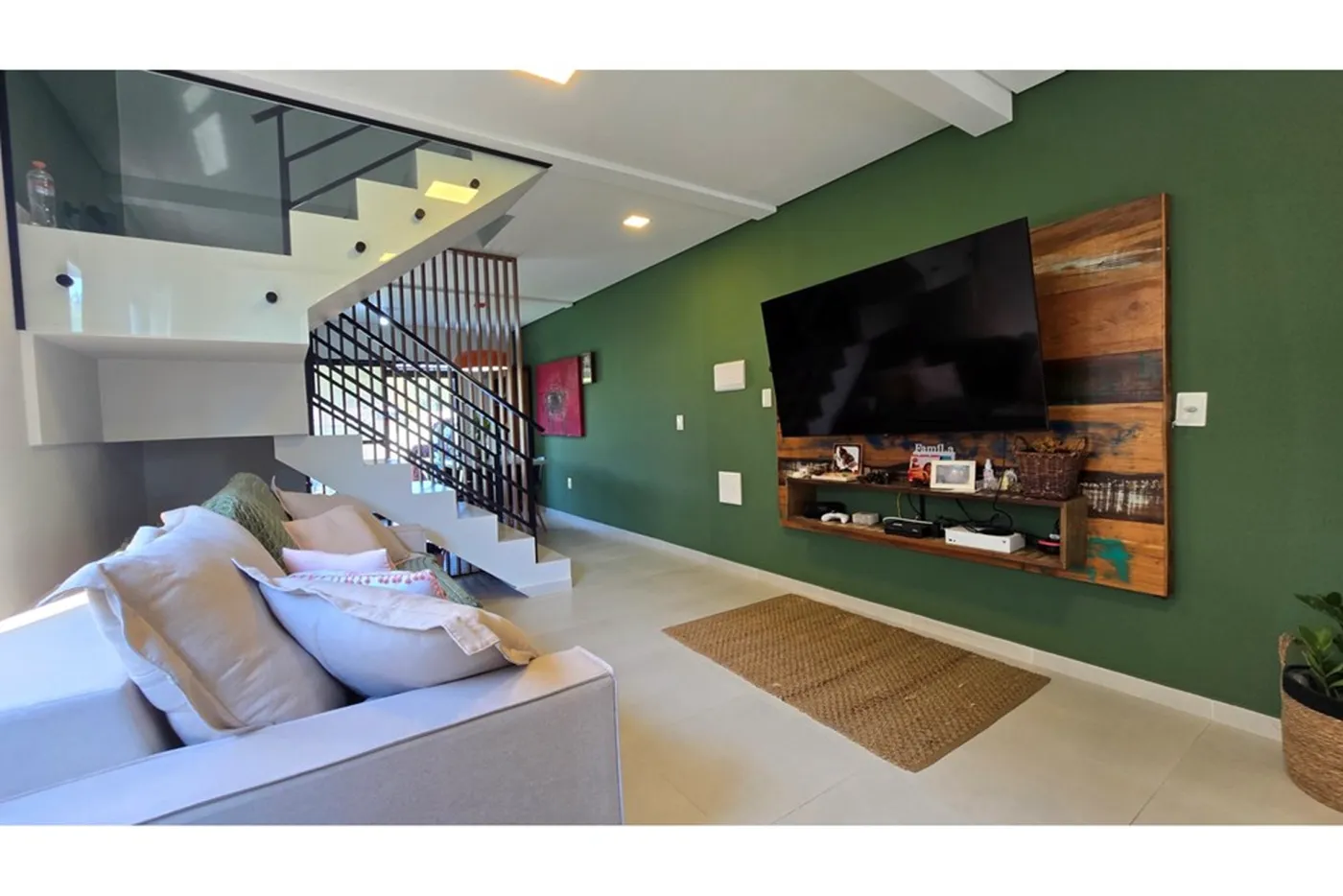 RVDC 800 590441066-32 - REMAX Dream On II Exclusividades