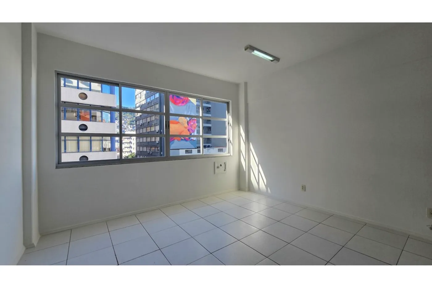 CAG 79 Sala 590441066-33 - REMAX Dream On II Exclusividades