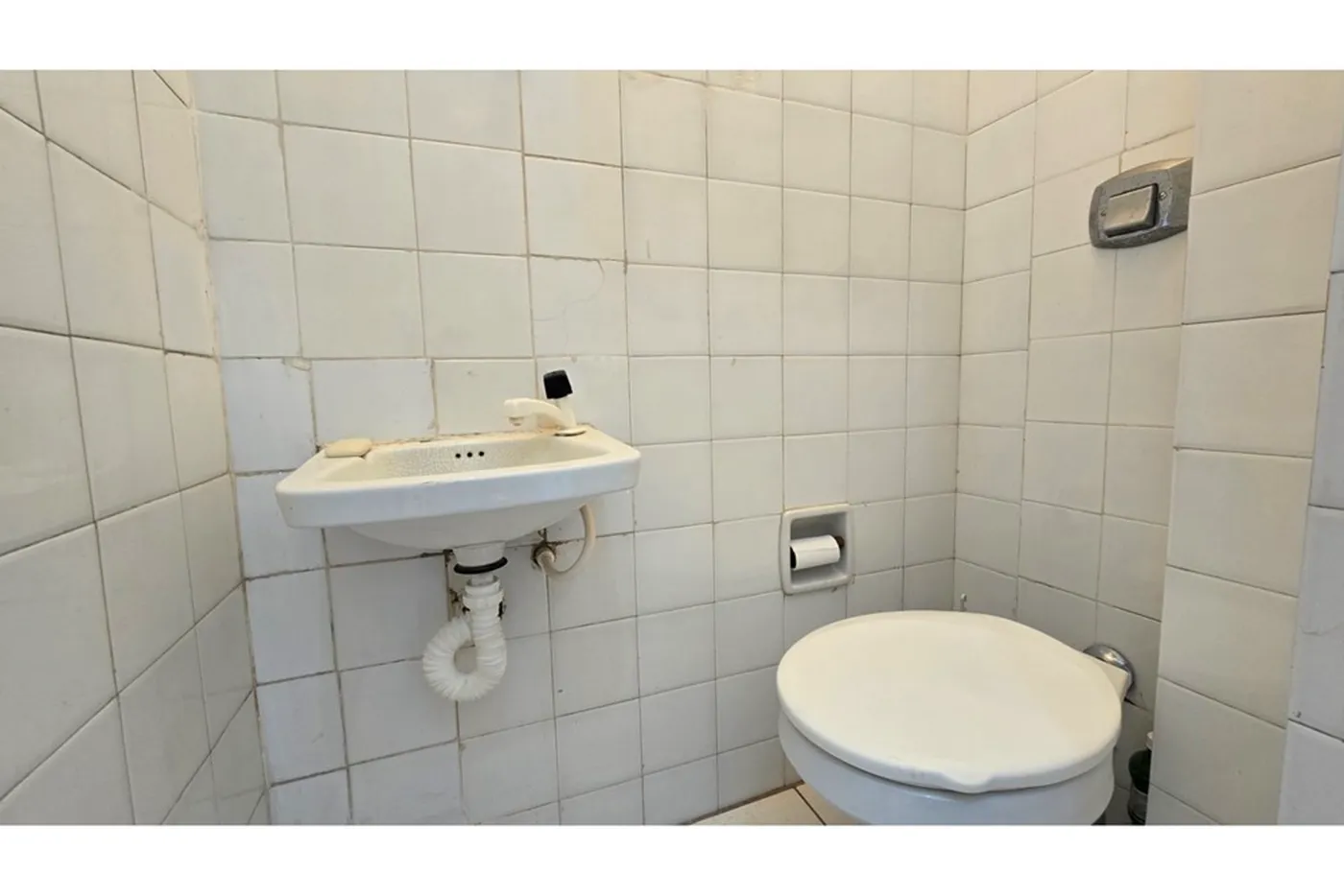 CAG 79 Sala 590441066-33 - REMAX Dream On II Exclusividades