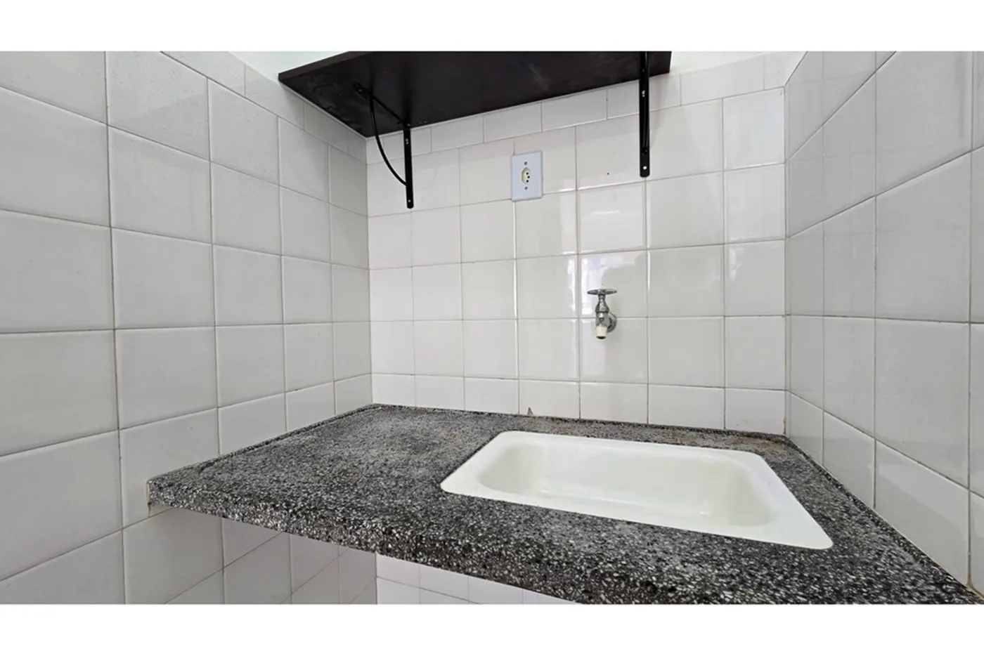 CAG 79 Sala 590441066-33 - REMAX Dream On II Exclusividades