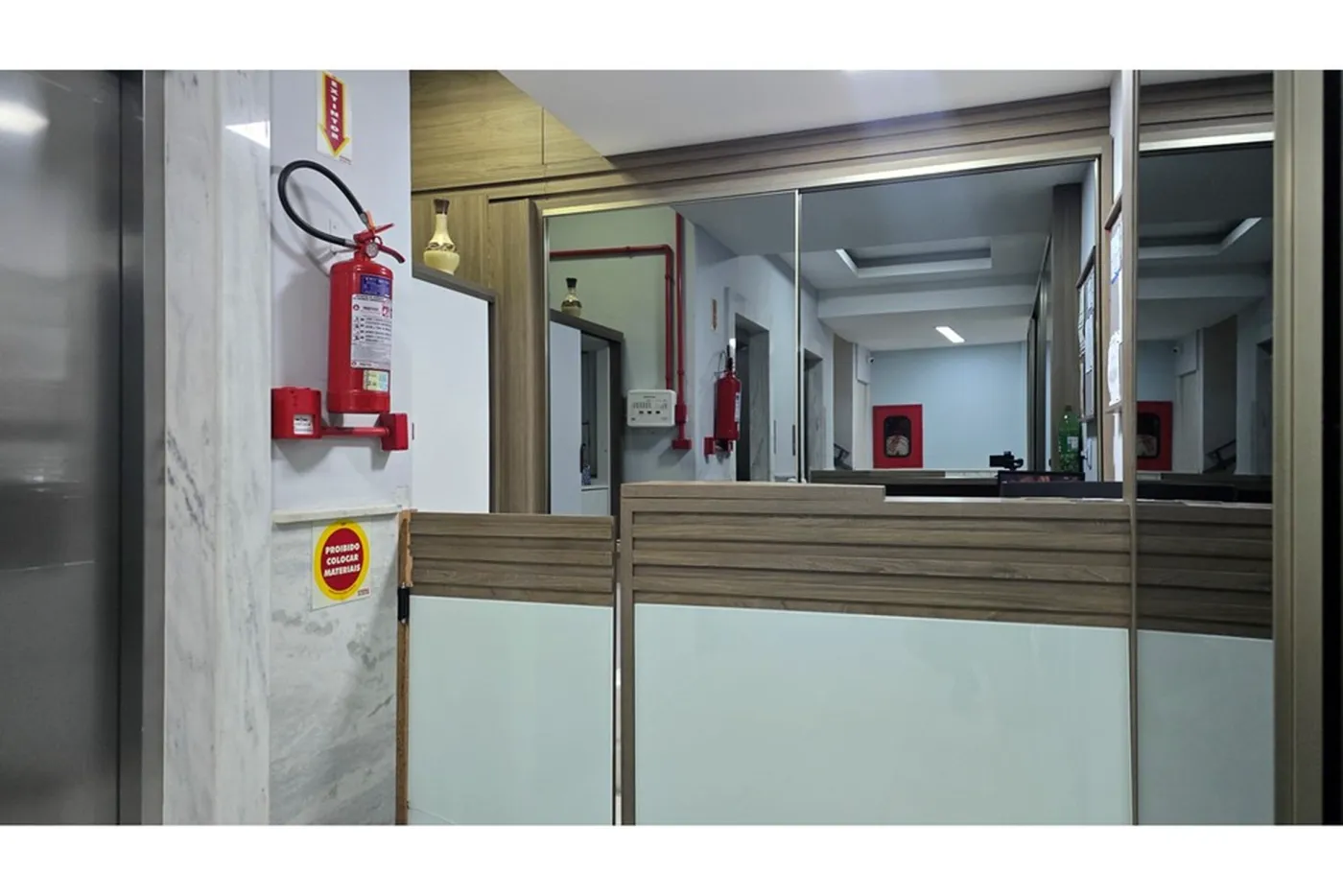 CAG 79 Sala 590441066-33 - REMAX Dream On II Exclusividades