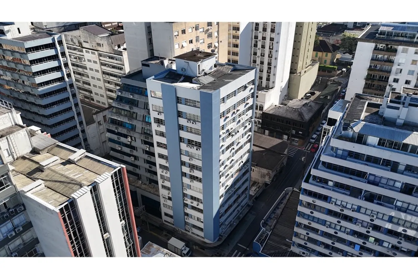 CAG 79 Sala 590441066-33 - REMAX Dream On II Exclusividades