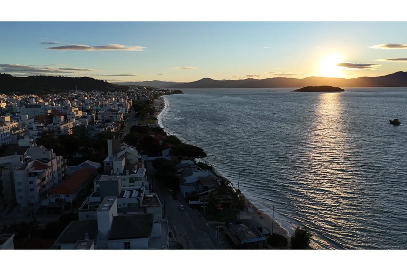 CDE 624 Apto 590441066-28 - REMAX Dream On II Exclusividades