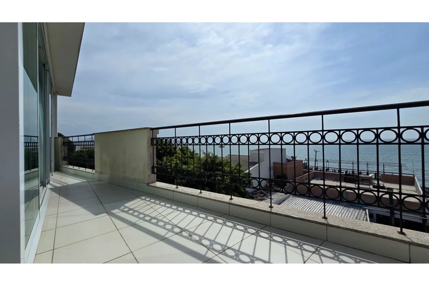 CDE 758 Apto 590441066-40 - REMAX Dream On II Exclusividades