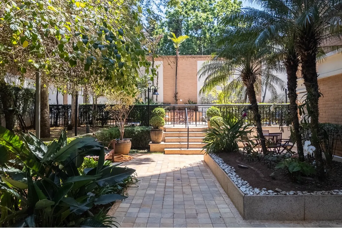 PT 636 Apto 601081056-49 - REMAX Lepex Exclusividades