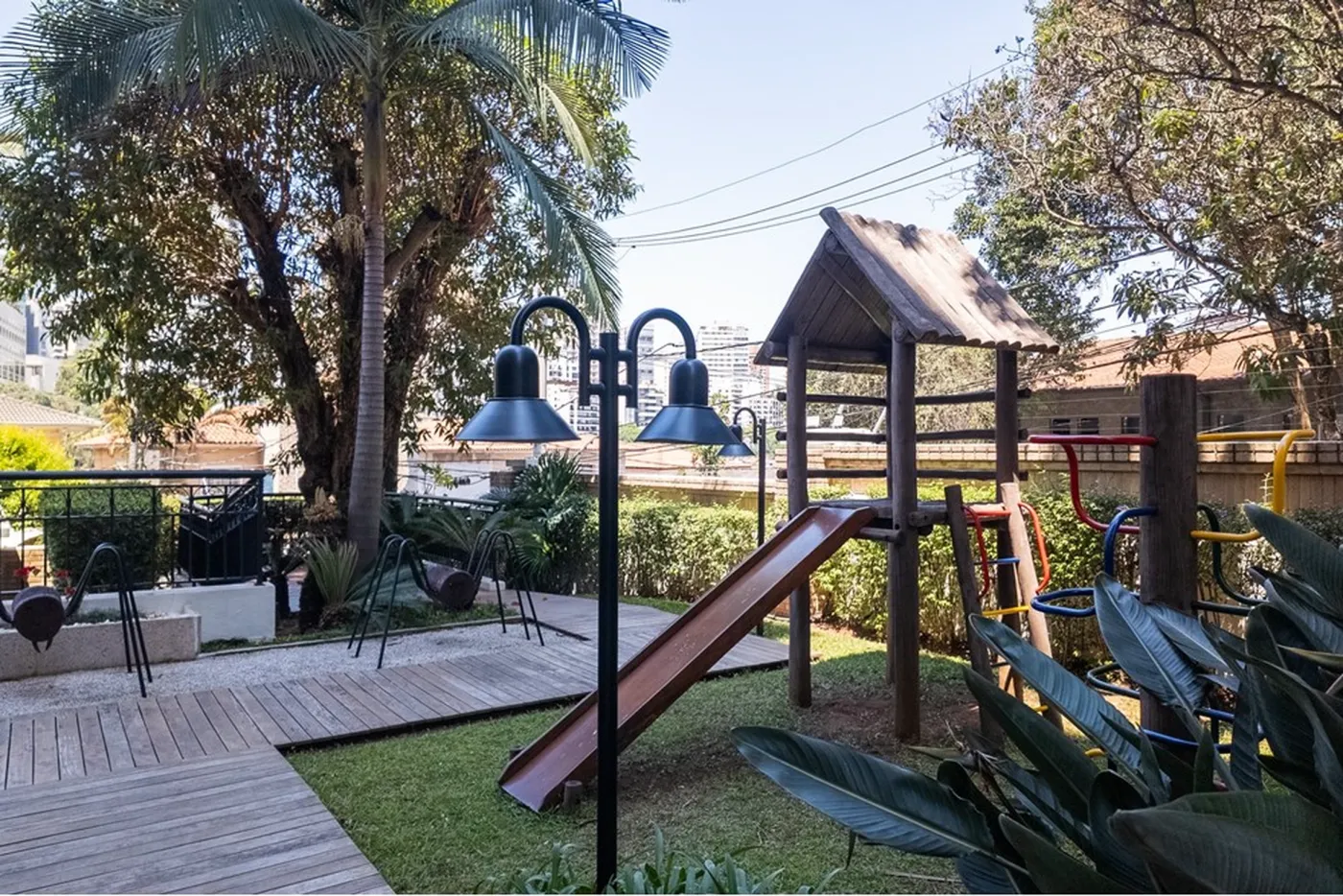 PT 636 Apto 601081056-49 - REMAX Lepex Exclusividades