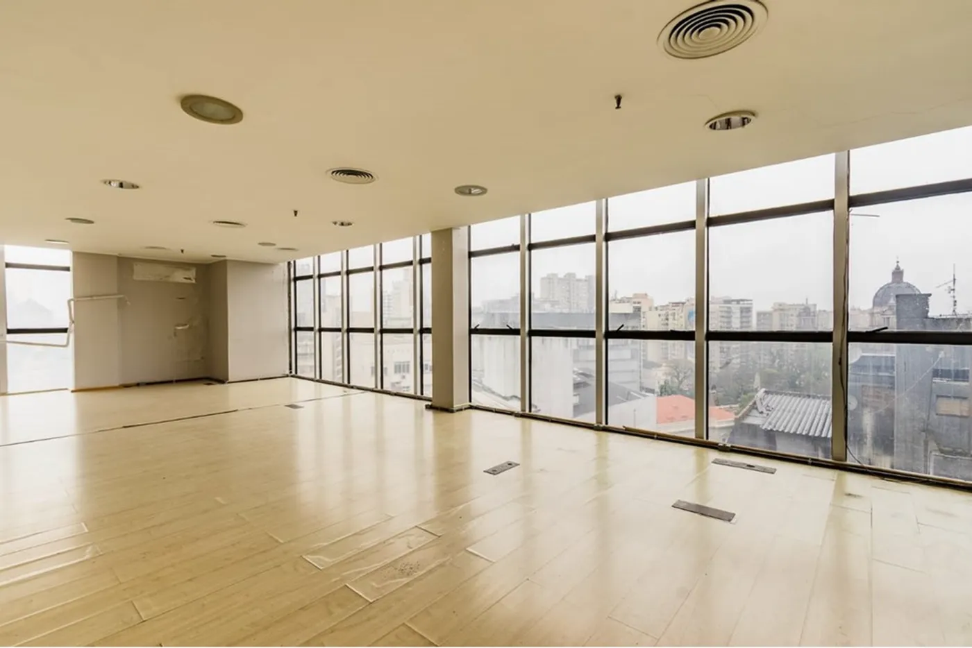 CHDA 1001 Sala 612511065-1 - REMAX Moderna Exclusividades