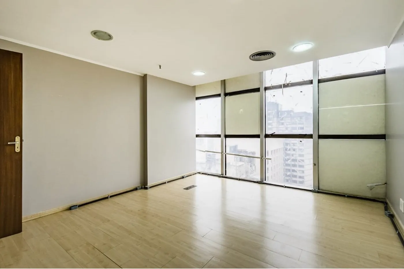 CHDA 1001 Sala 612511065-1 - REMAX Moderna Exclusividades