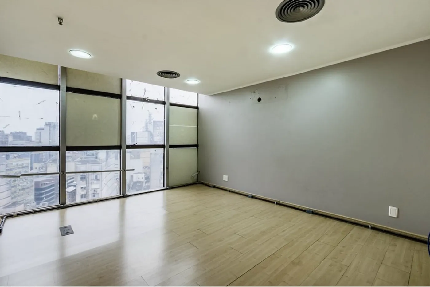 CHDA 1001 Sala 612511065-1 - REMAX Moderna Exclusividades