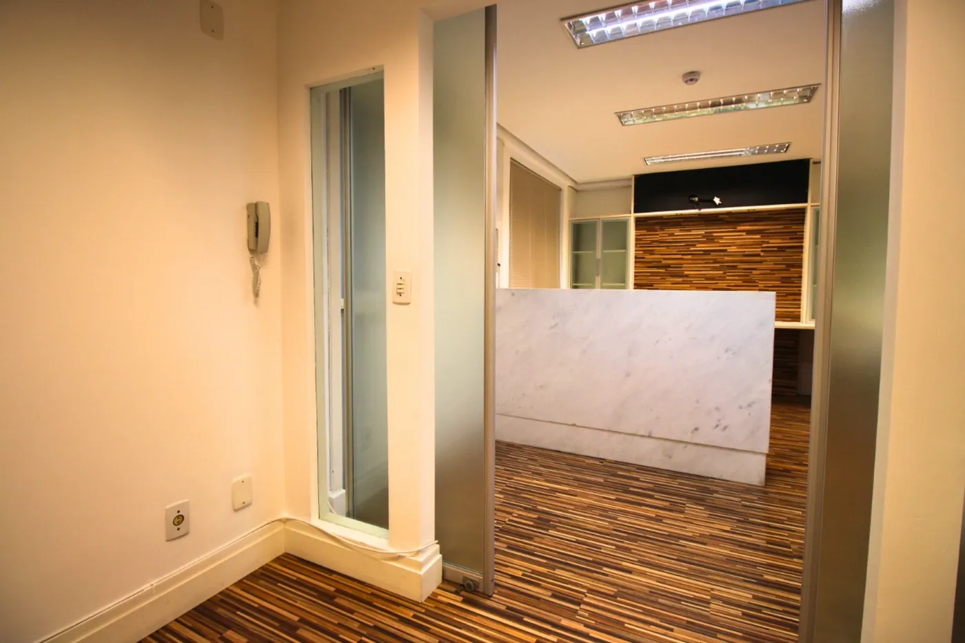 PT 98 Sala 10203 - TF Imóveis Exclusividades