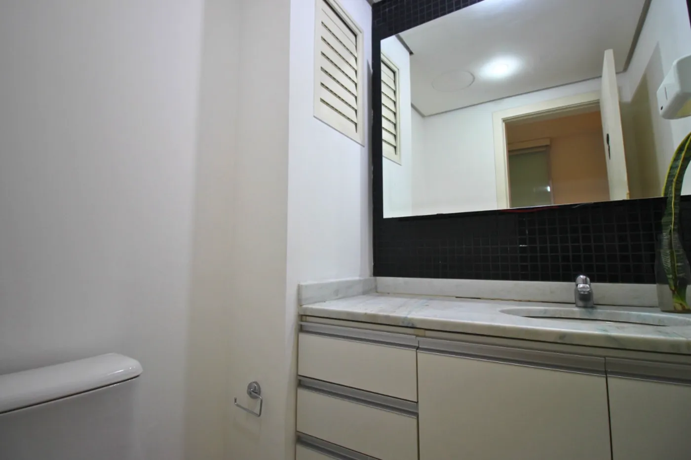 PT 98 Sala 10203 - TF Imóveis Exclusividades