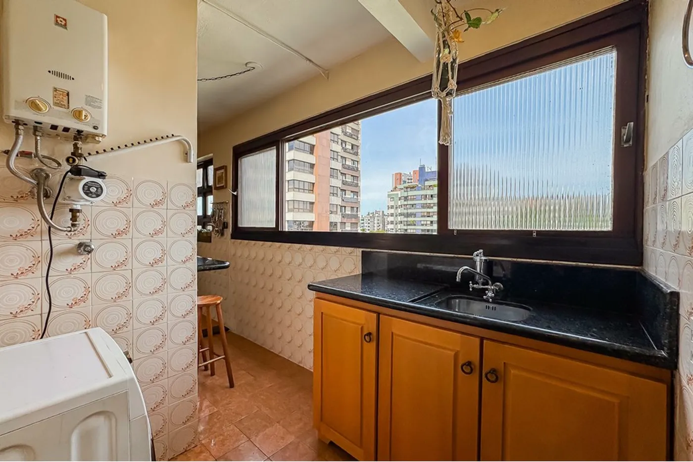 HDPI 1000 Apto 610291035-5 - REMAX Capital Park Exclusividades