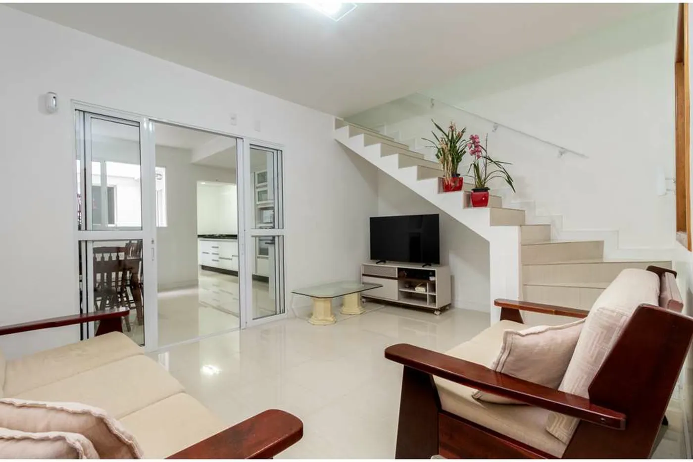 VLVD 64 601261021-440 - REMAX Terra Exclusividades