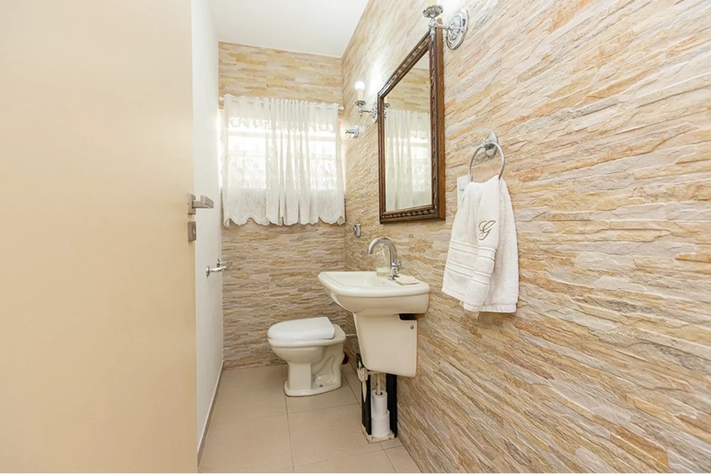 BDDDS 43 601241033-107 - REMAX Ville Exclusividades