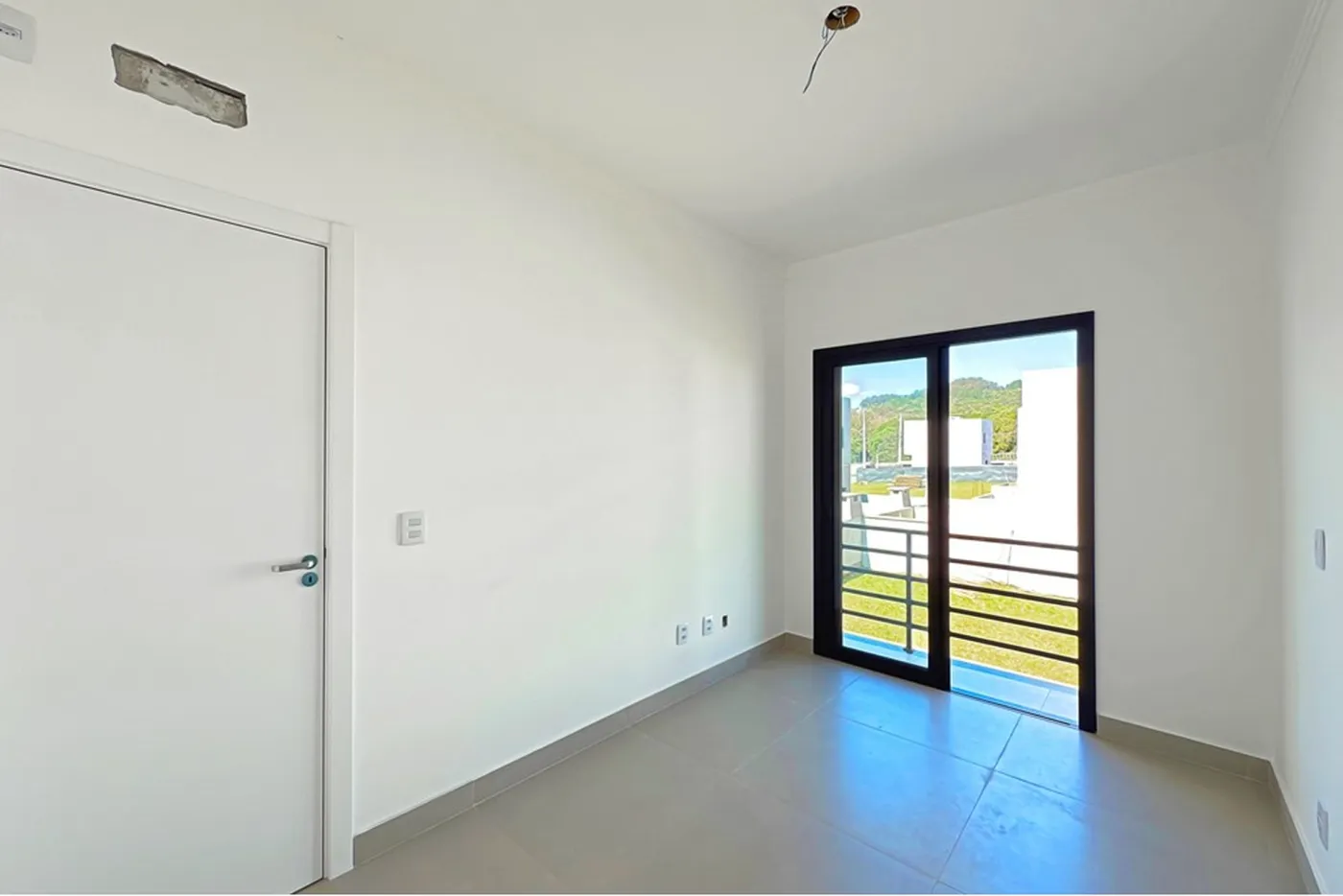 HJPN 478 610191034-123 - REMAX Casa Sul Exclusividades