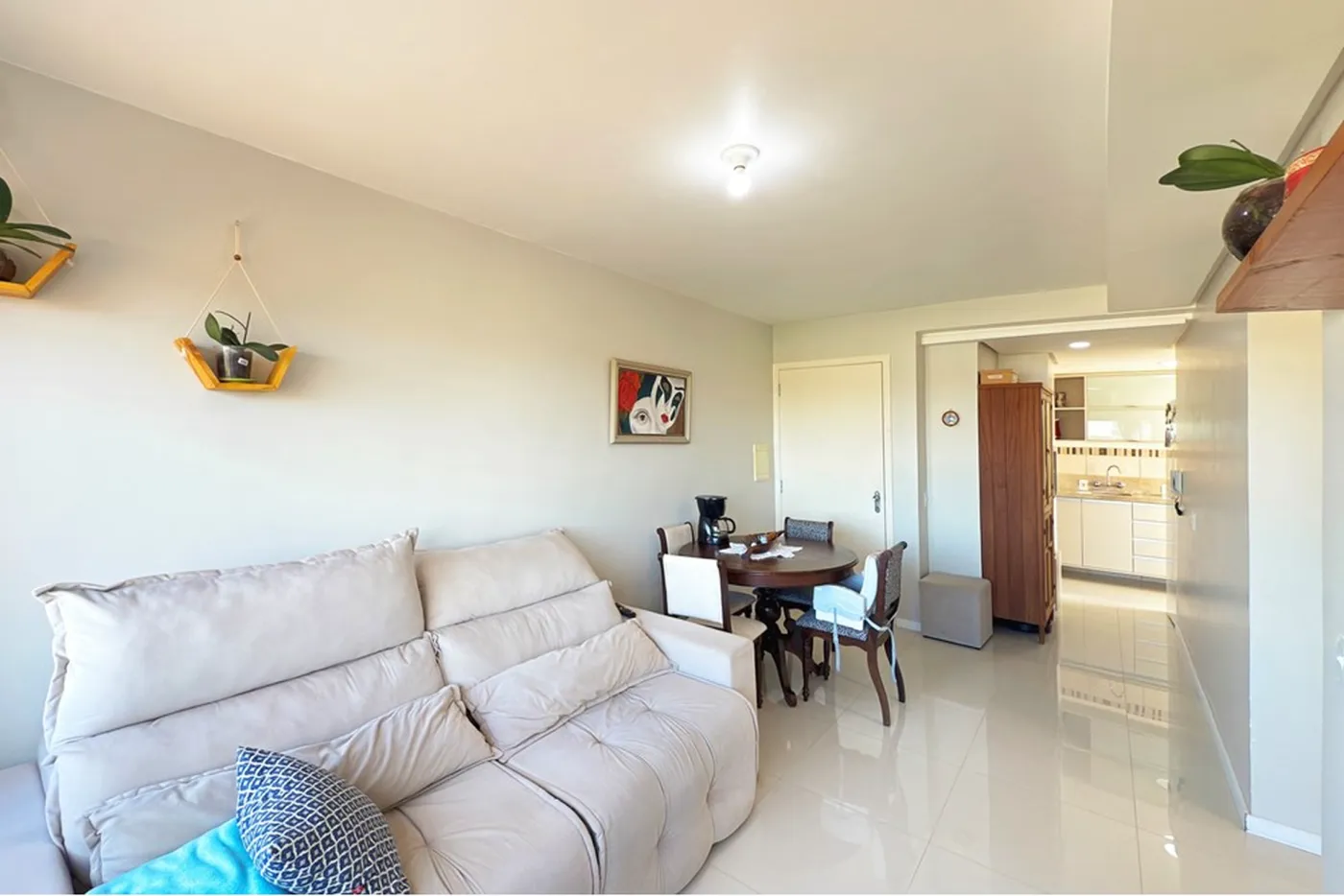 HDCM 490 Apto 610191035-124 - REMAX Casa Sul Exclusividades