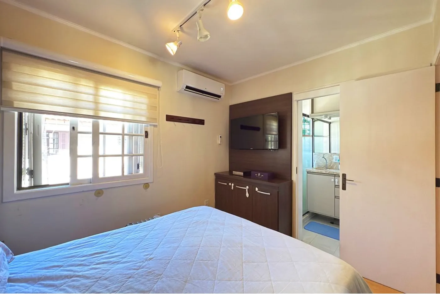 VNMC 100 Casa 610191037-95 - REMAX Casa Sul Exclusividades