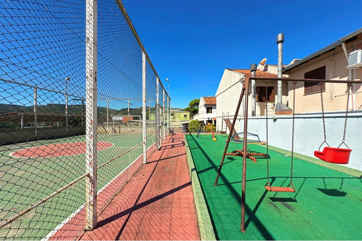 VNMC 100 Casa 610191037-95 - REMAX Casa Sul Exclusividades