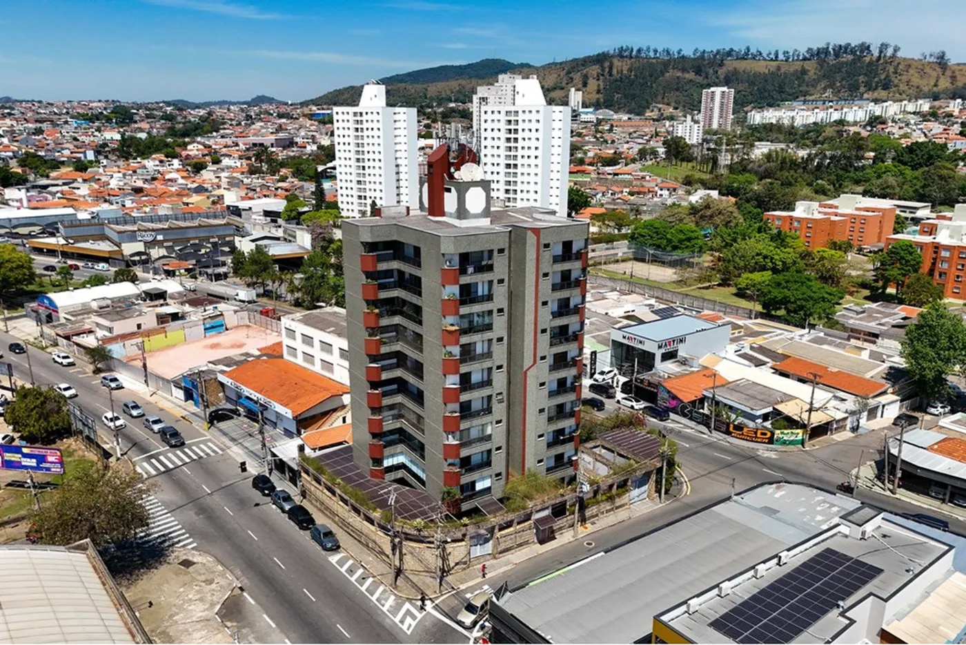 VAIAGF 13 Apto 690591010-46 - REMAX Máxima Exclusividades