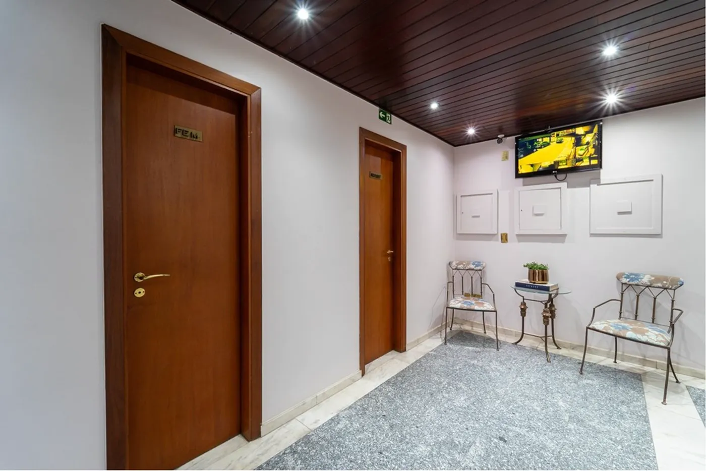 VAIAGF 13 Apto 690591010-46 - REMAX Máxima Exclusividades
