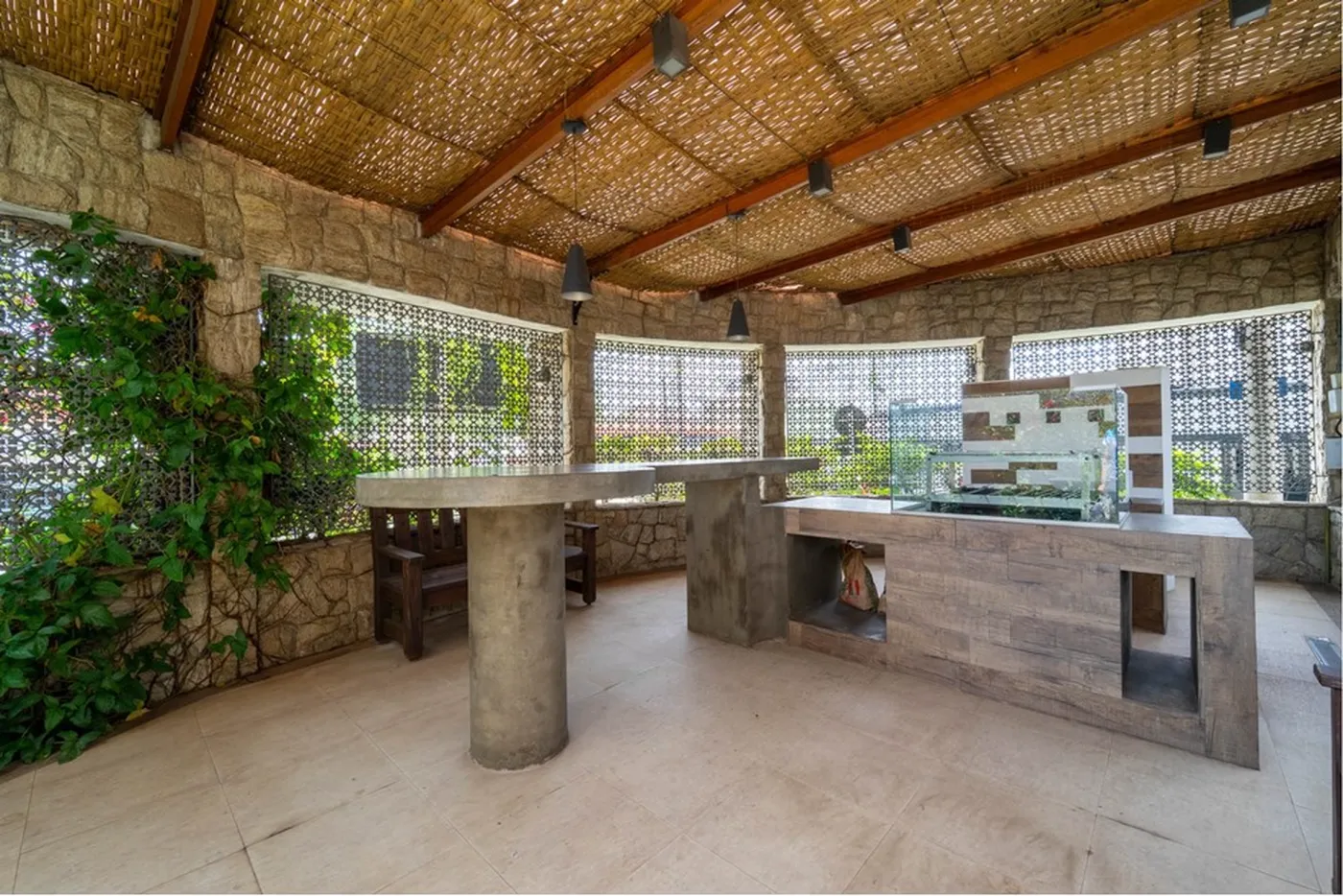 VAIAGF 13 Apto 690591010-46 - REMAX Máxima Exclusividades