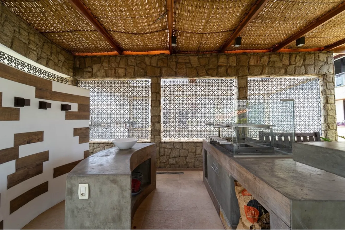 VAIAGF 13 Apto 690591010-46 - REMAX Máxima Exclusividades