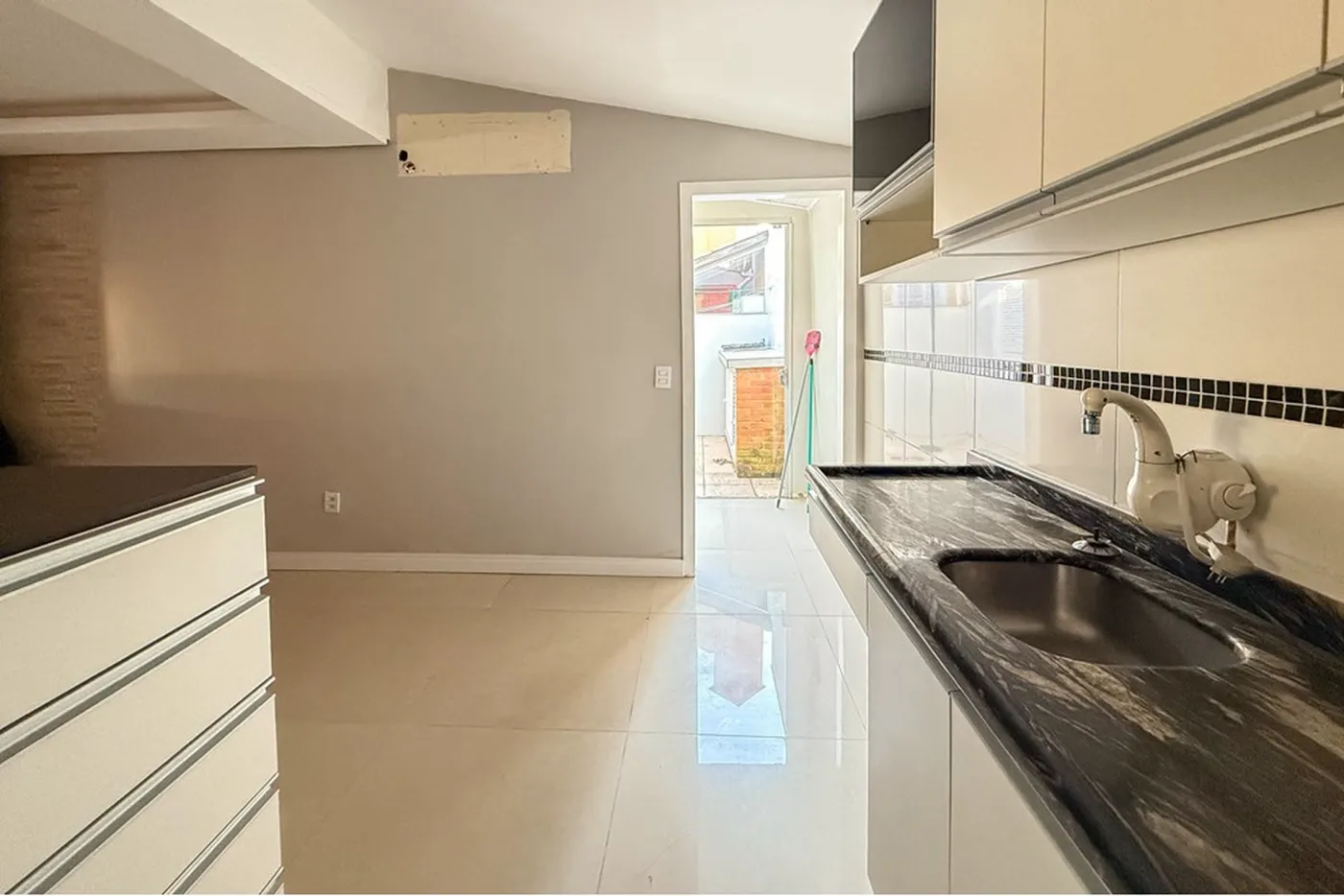 RBPL 715 Casa 612651052-74 - REMAX Pillares Exclusividades