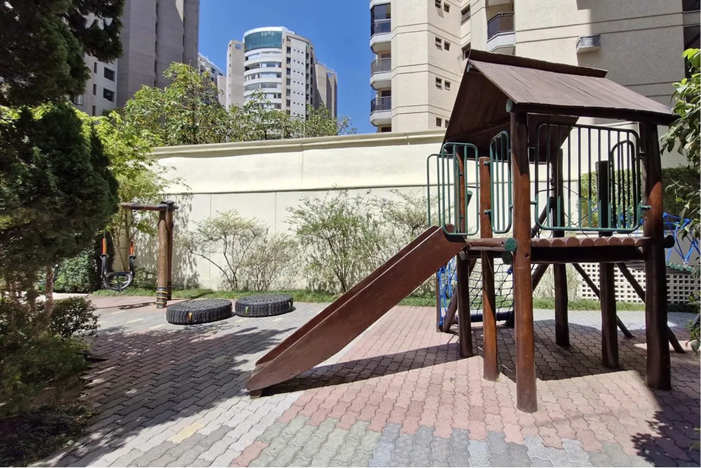 IJ 79 Apto 601361043-39 - REMAX Trio Exclusividades