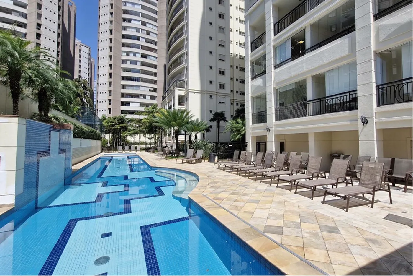 IJ 79 Apto 601361043-39 - REMAX Trio Exclusividades