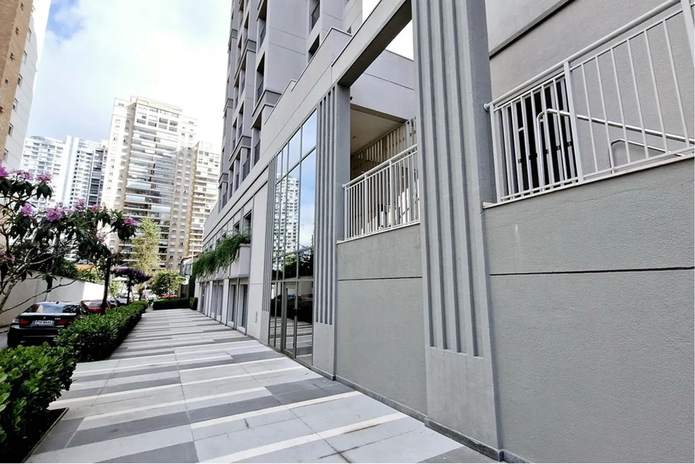 BSG 71 Apto 601131003-91 - REMAX Ares Exclusividades
