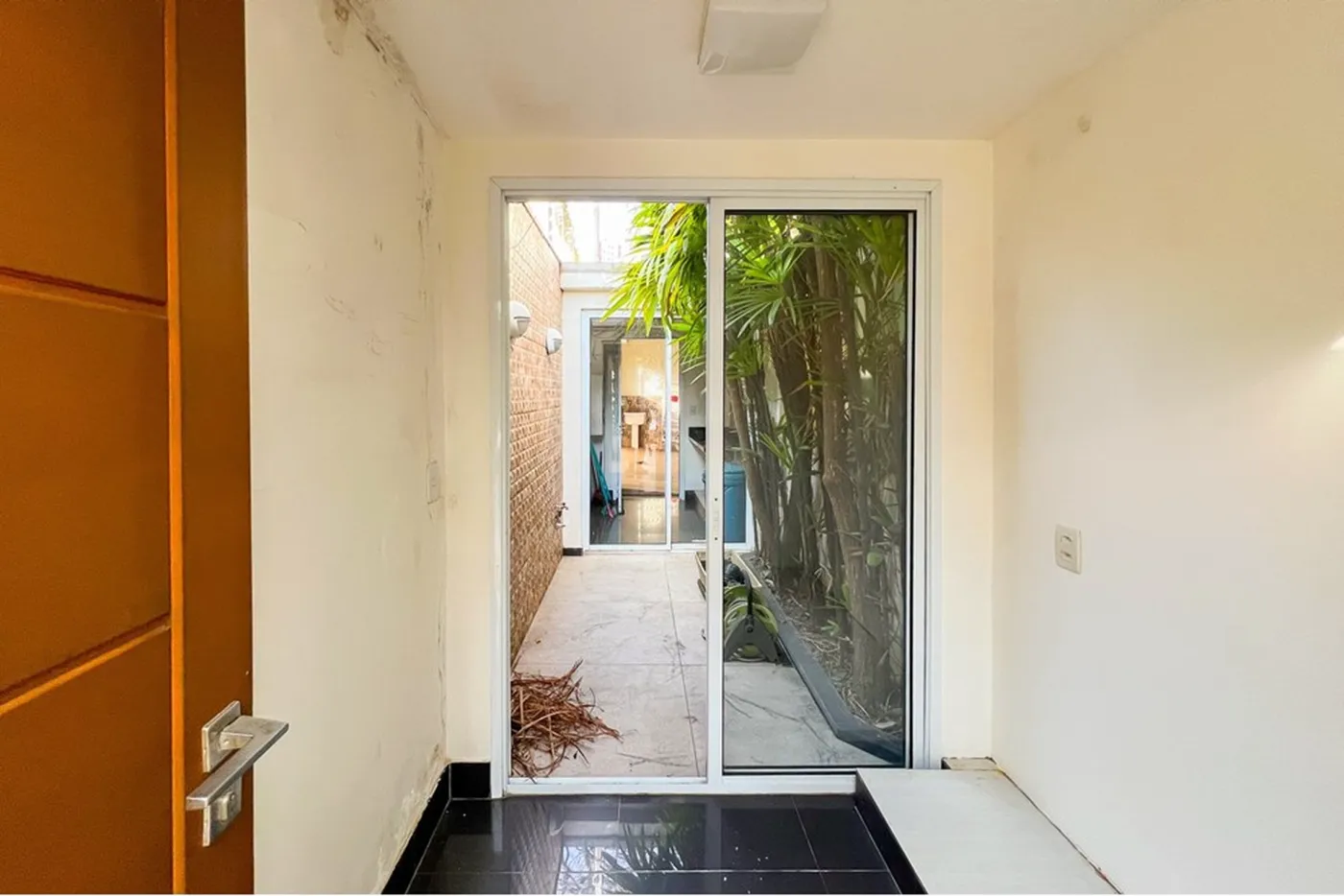 MDH 343 601401007-62 - REMAX Paradisus Exclusividades