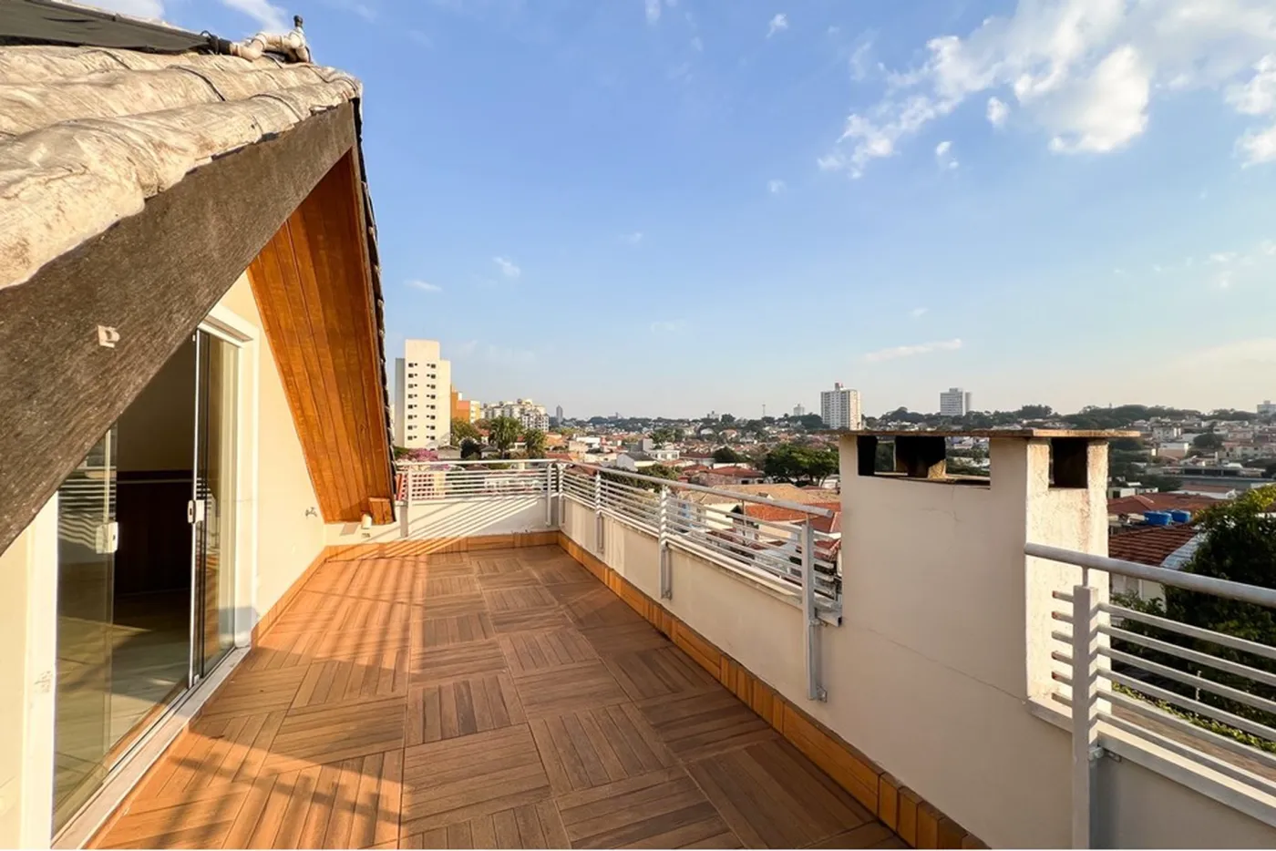 MDH 343 601401007-62 - REMAX Paradisus Exclusividades
