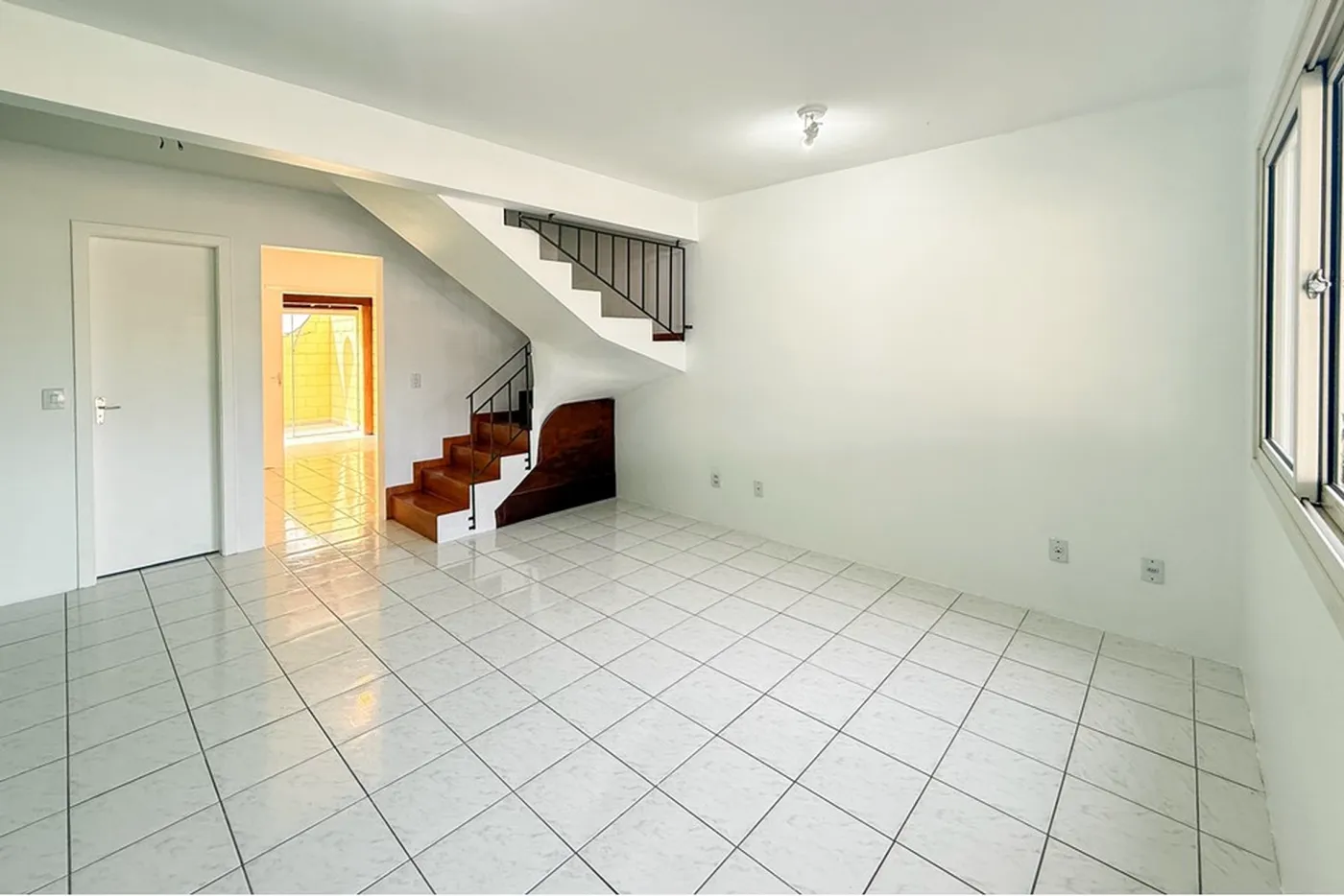 FBDM 300 Casa 612651052-78 - REMAX Pillares Exclusividades