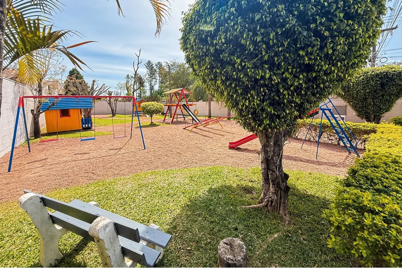 FBDM 300 Casa 612651052-78 - REMAX Pillares Exclusividades