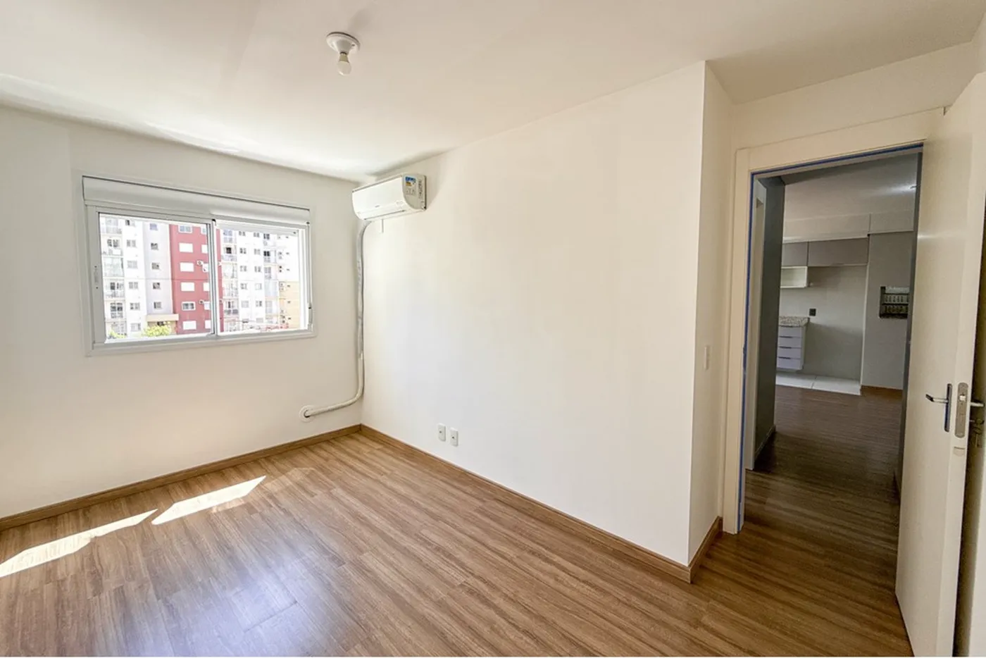 FJC 660 Apto 612651031-51 - REMAX Pillares Exclusividades