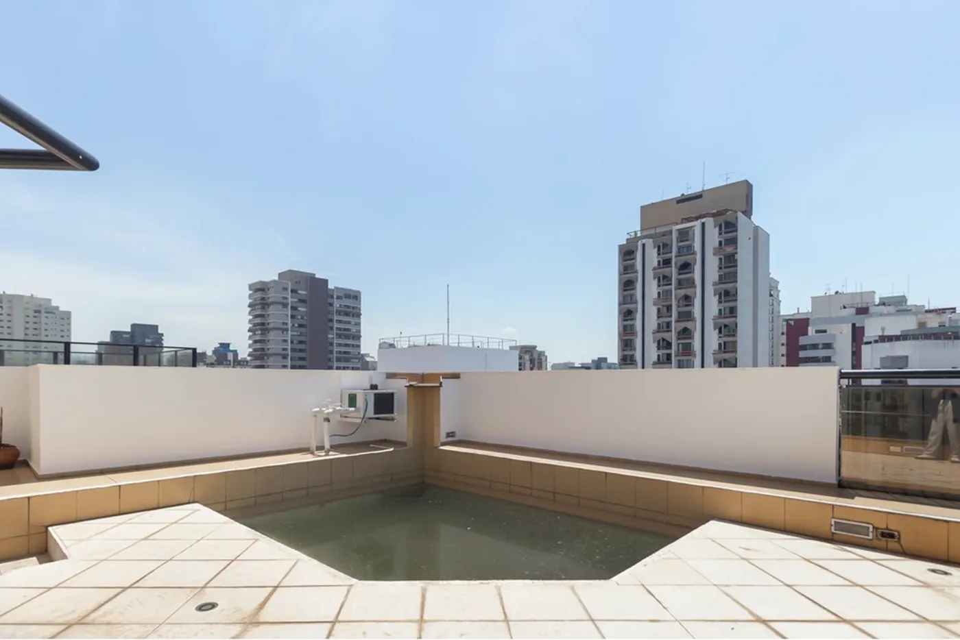 MDA 984 Apto 601721050-14 - REMAX Front Exclusividades