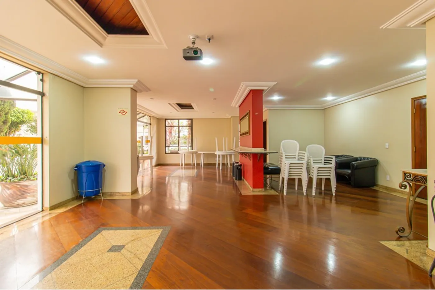 VRFM 202 Apto 601081096-7 - REMAX Lepex Exclusividades