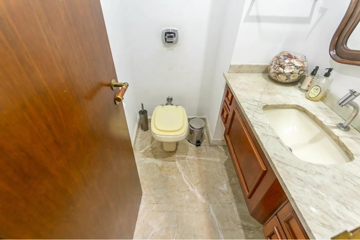 AU 26 Apto 601301067-20 - Remax Studio 76 Exclusividades