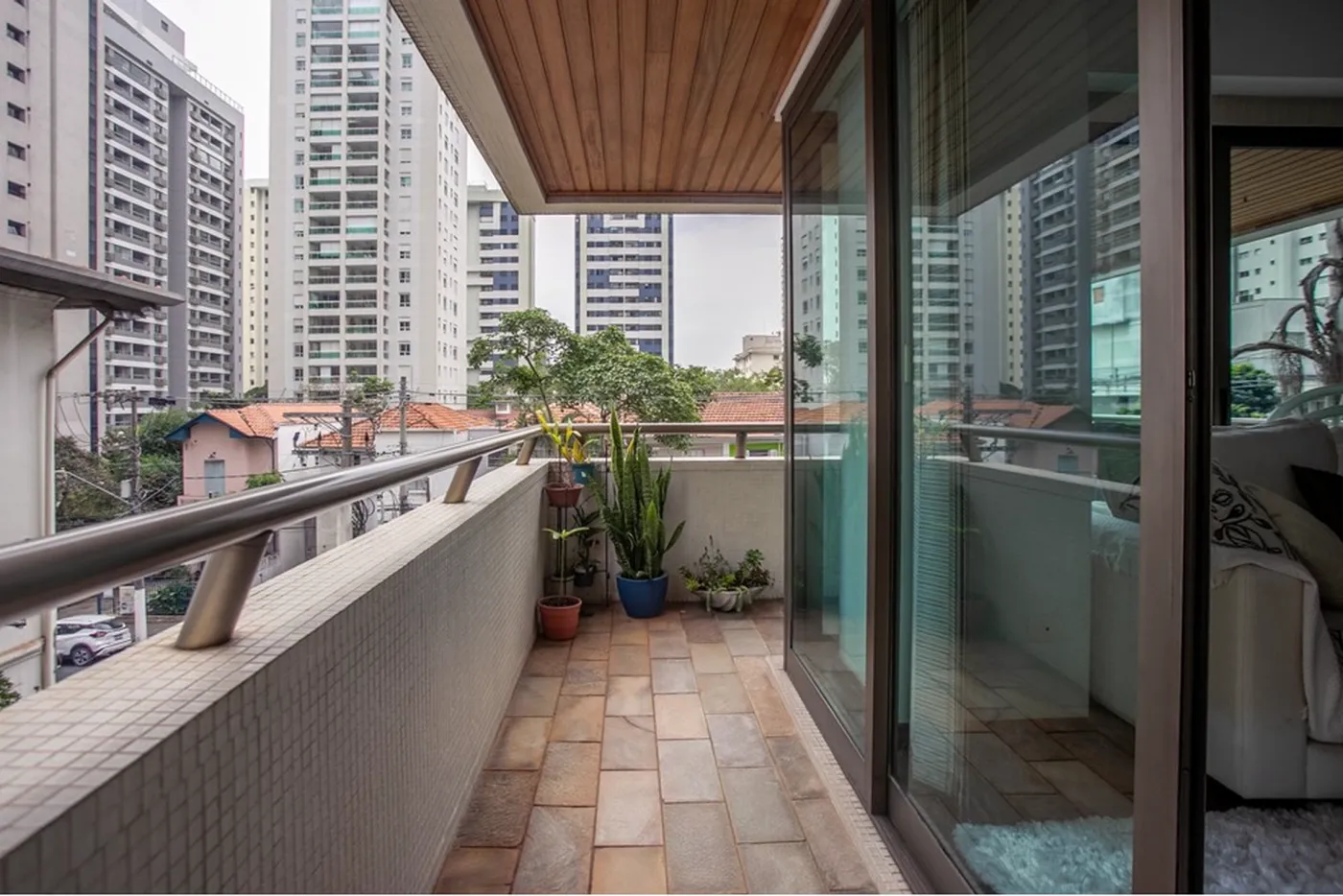 AU 26 Apto 601301067-20 - Remax Studio 76 Exclusividades