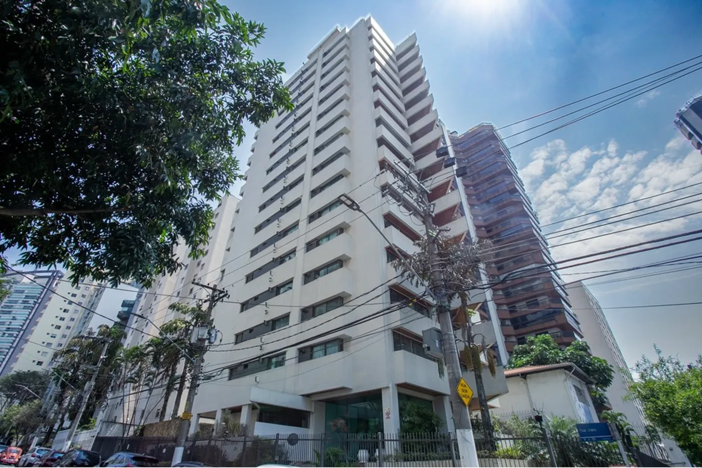 AU 26 Apto 601301067-20 - Remax Studio 76 Exclusividades