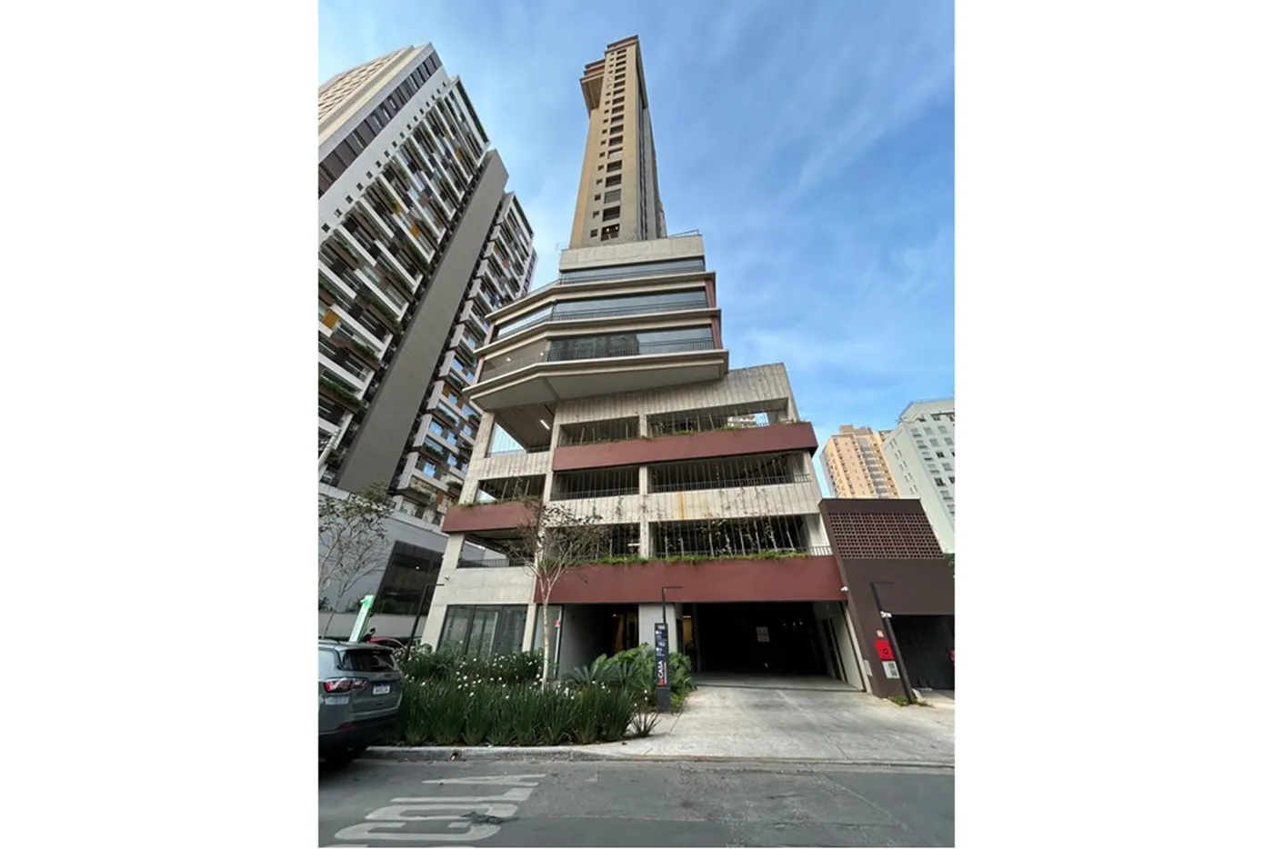 BPEF 162 Apto 601361016-170 - REMAX Trio Exclusividades