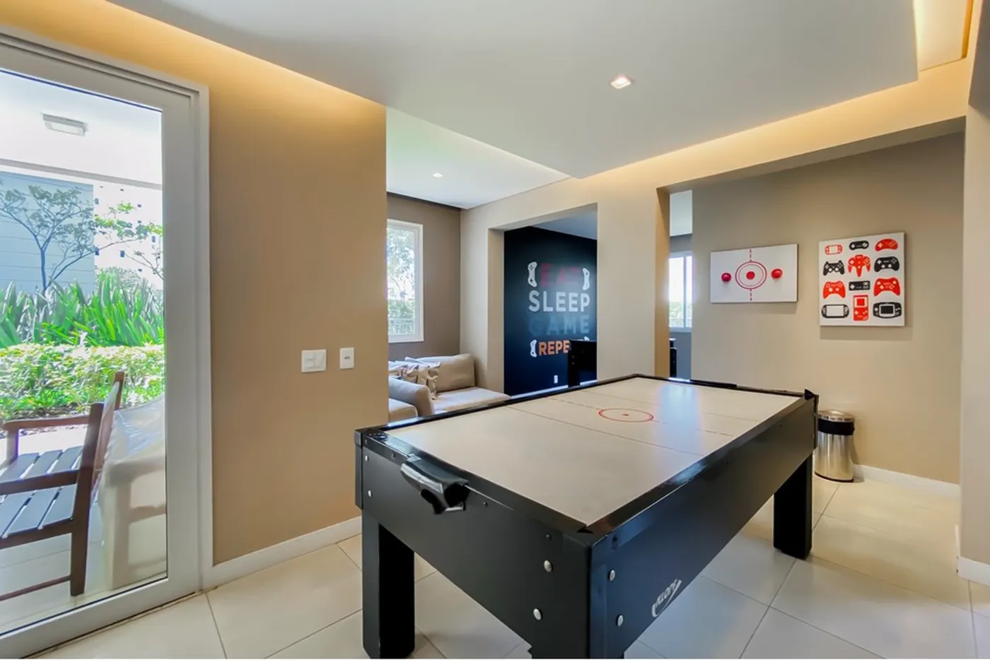 CAL 85 Apto 601811024-36 - REMAX HomeVision Exclusividades