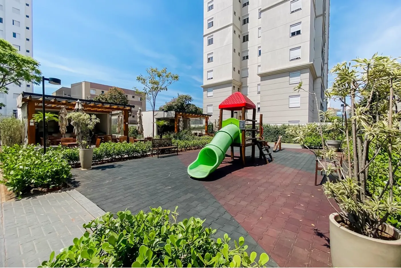 CAL 85 Apto 601811024-36 - REMAX HomeVision Exclusividades