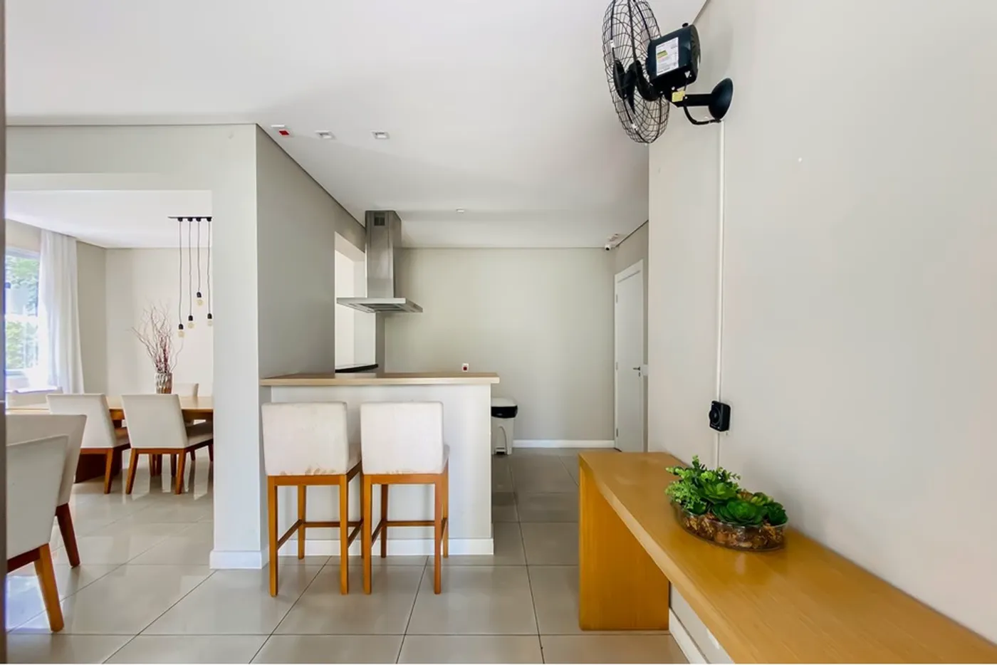CAL 85 Apto 601811024-36 - REMAX HomeVision Exclusividades