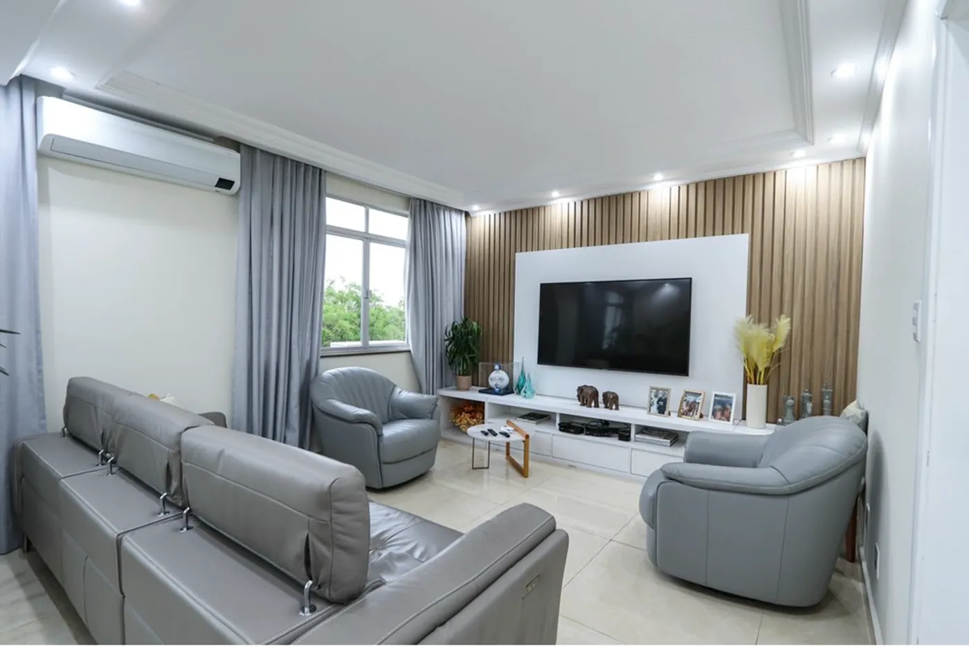 ADMPDB 1899 Apto 601401005-52 - REMAX Paradisus Exclusividades