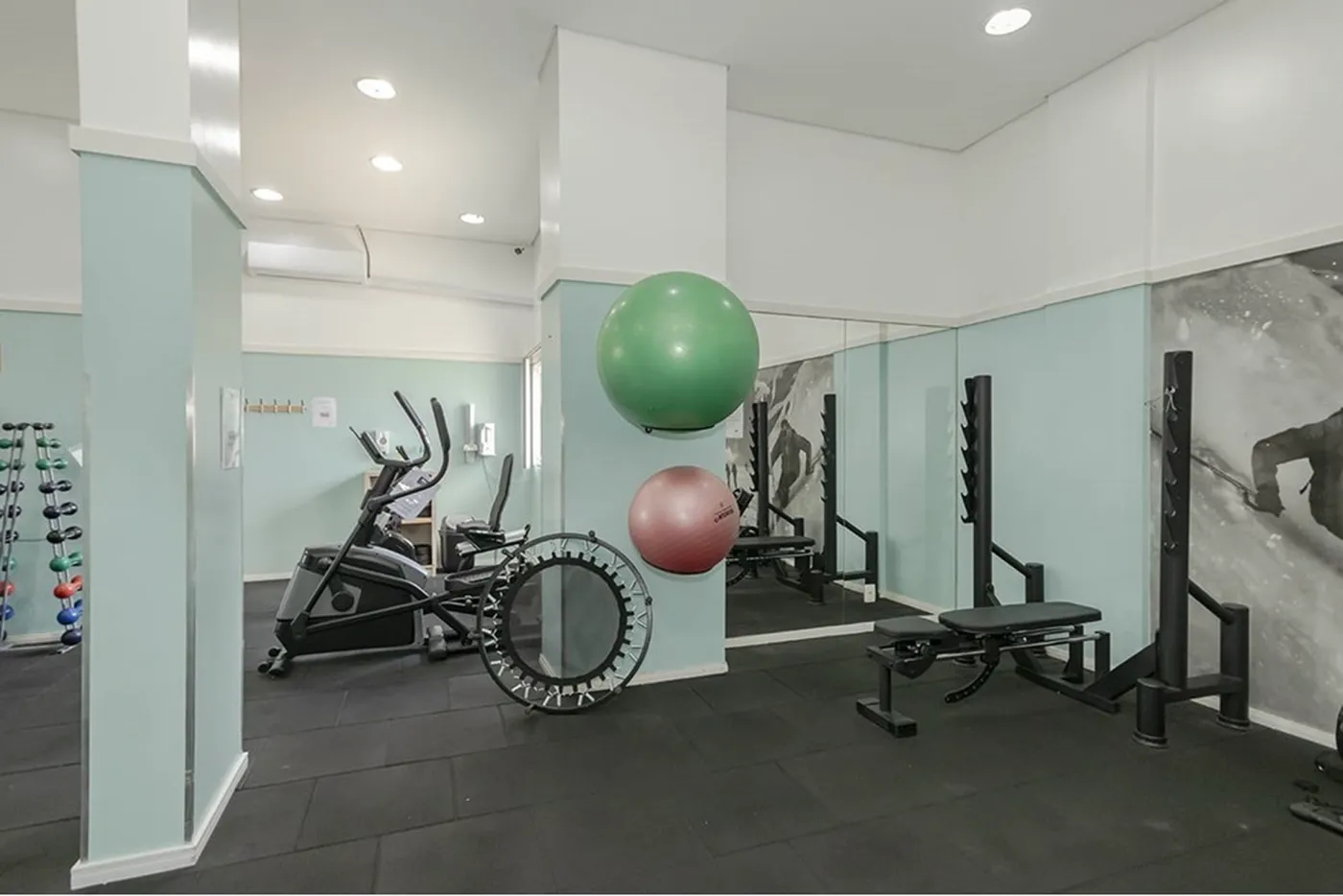 CRL 135 Apto 612541029-14 - REMAX Street Exclusividades