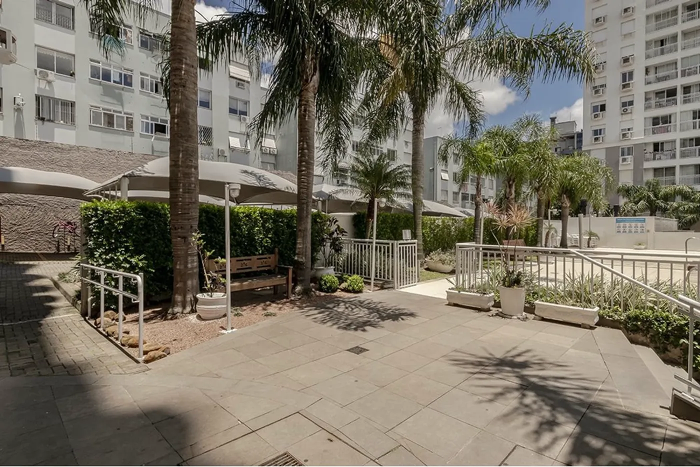 CRL 135 Apto 612541029-14 - REMAX Street Exclusividades